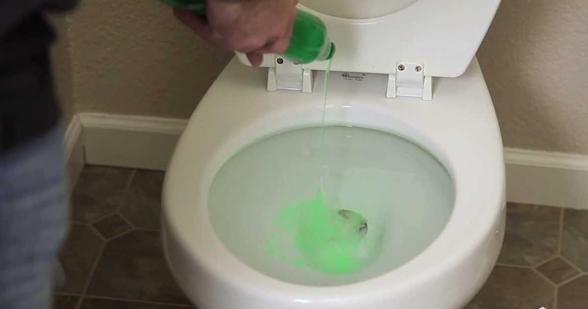 Ways to Unclog a Toilet - How